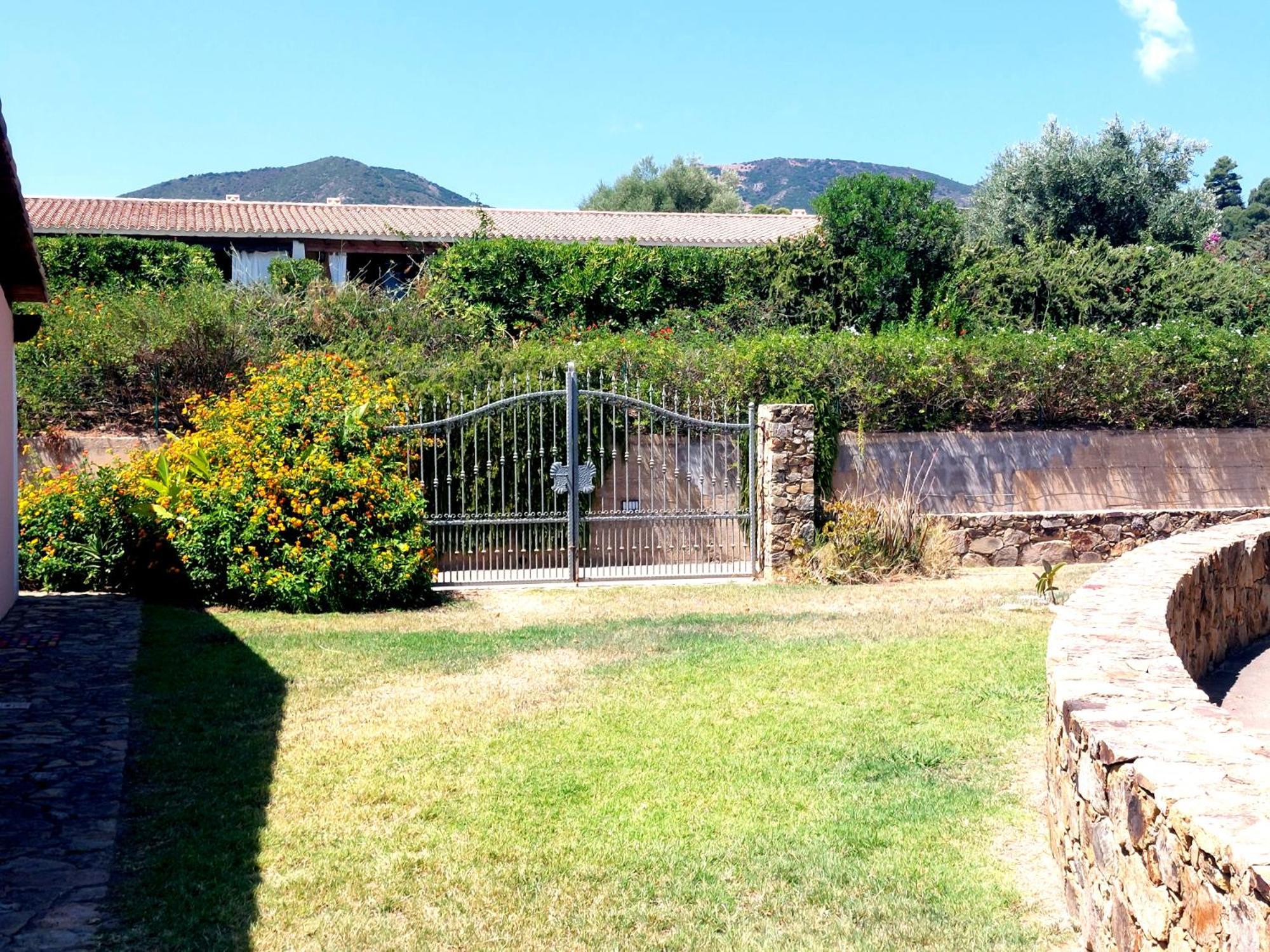 Residence Abba Urci Tertenia Bagian luar foto